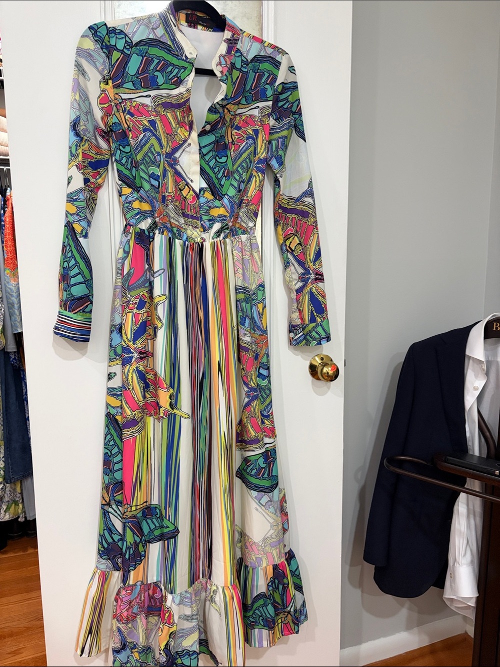 Long Multicolor Printed Maxi Dress with Long Sleeves
